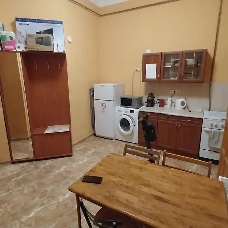 Leda Next To Szimpla Kert דירה