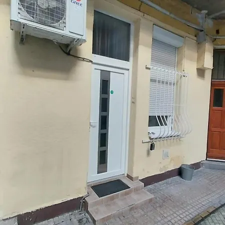 Leda Next To Szimpla Kert דירה *